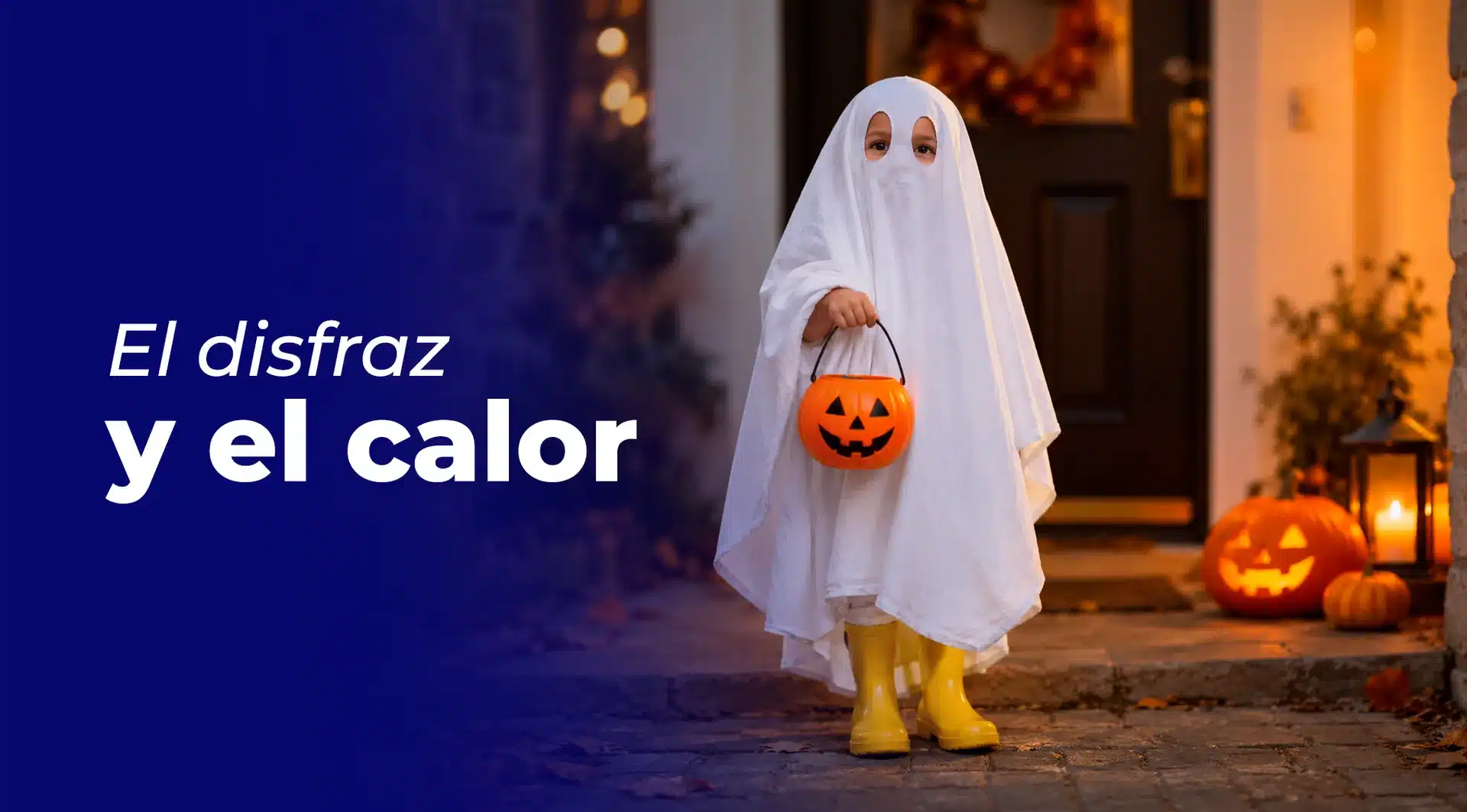 Niños con disfraces de Halloween en un hogar fresco