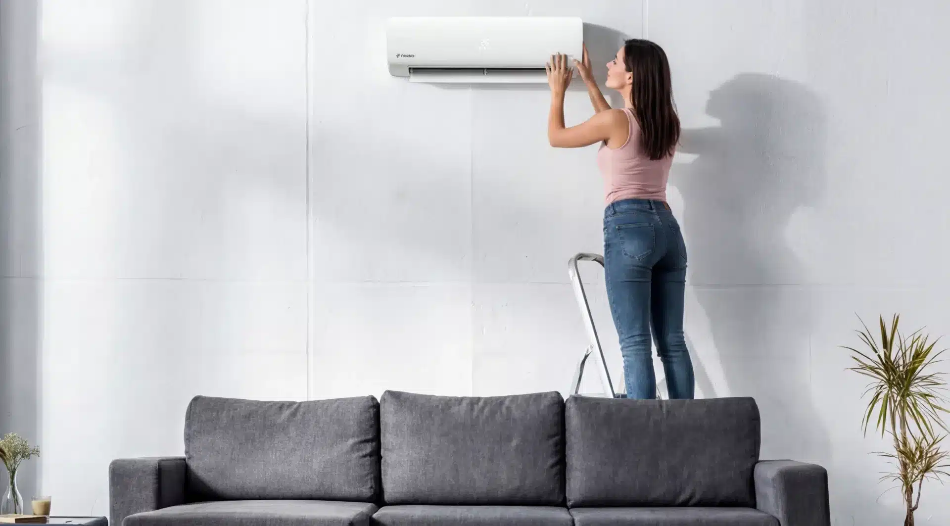 Mantenimiento de unidad exterior de aire acondicionado